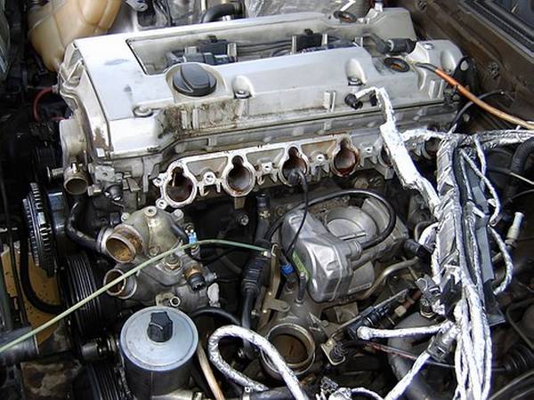 Рядные 6-цилиндровые двигатели Mercedes и их обслуживание - фото