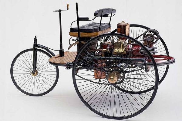 Какими были самые первые автомобили в мире - фото