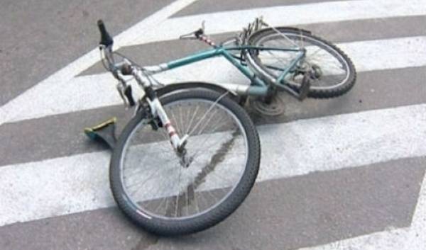 Обгон велосипеда или мопеда: правила и нарушения - фото