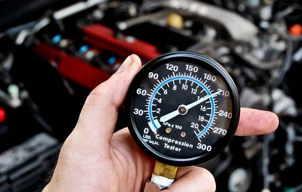 Как проверить компрессию двигателя: особенности и нюансы процесса - фото