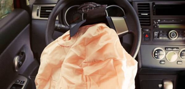 Восстановление подушек безопасности в автомобиле - фото